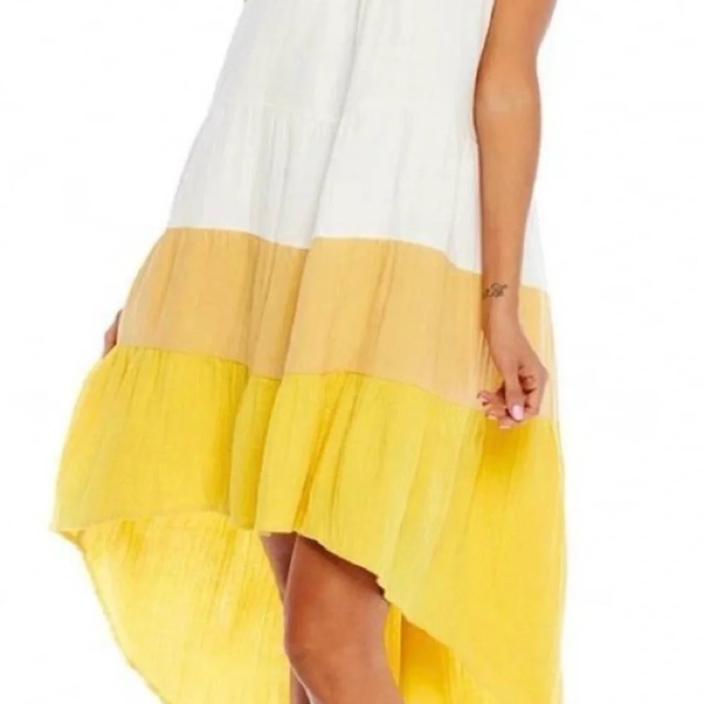 moodie yellow cream